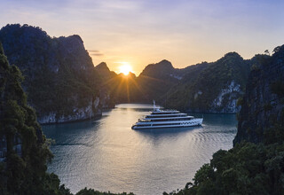 Cruise Boat Halong - Hanoi Tour Package 4 days